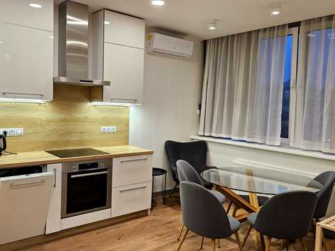 квартира за адресою Драгоманова вул., 38-А
