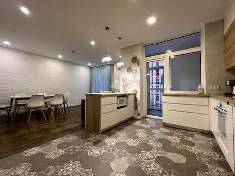 квартира за адресою Регенераторна вул., 4 к4