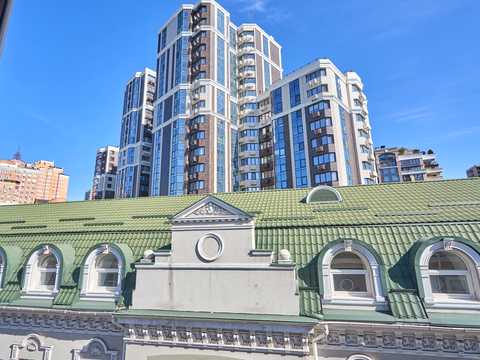 комерційна за адресою Золотоустівська вул., 23