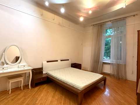 квартира за адресою Французький бульв., 11а