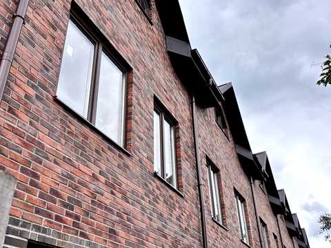 будинок за адресою Авіаконструктора Антонова вул.