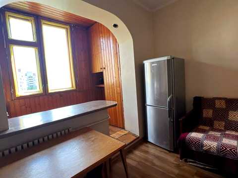квартира за адресою Молодіжна вул., 54