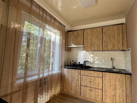 квартира за адресою Українська вул., 32