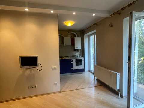 квартира за адресою Решата Аметова вул. (Романа Кармена), 8