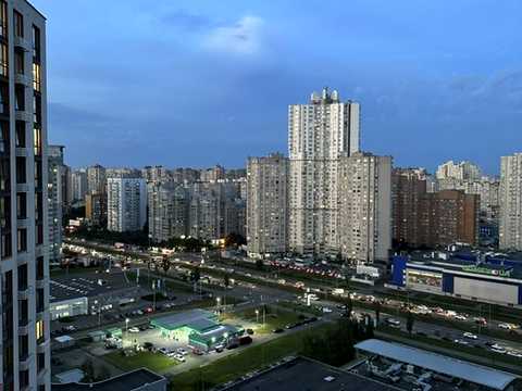 квартира за адресою Дніпровська набережна вул., 18-Б