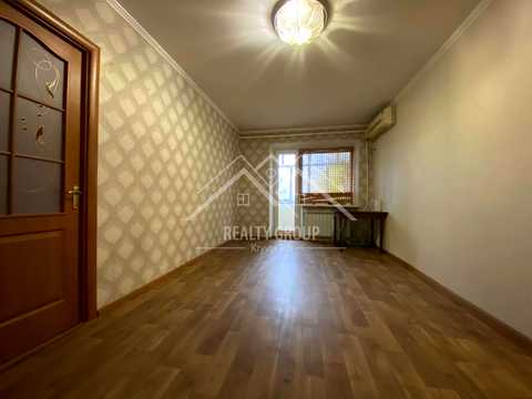 квартира за адресою Мистецька вул. (Землячки), 1