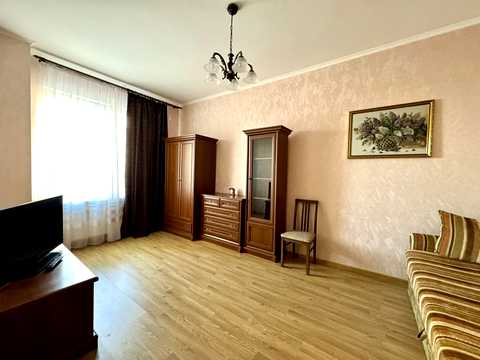 квартира за адресою Михайла Грушевського вул., (39/1 к3)