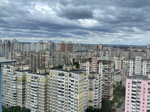 комерційна за адресою Червоної Калини просп. (Володимира Маяковського), 68