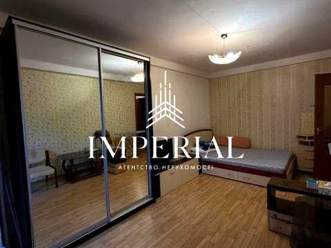 комерційна за адресою Русанівська набережна вул., 12/1