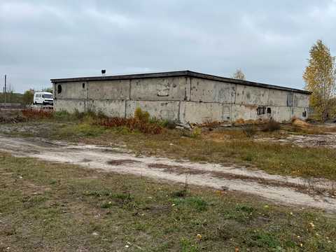 комерційна за адресою Травнева, 12