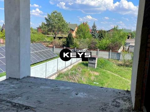 дом по адресу с. Погребы, Ратушного вулиця, 4