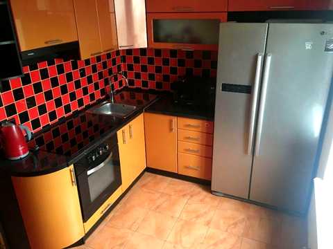 квартира за адресою Ревуцького вул., 18
