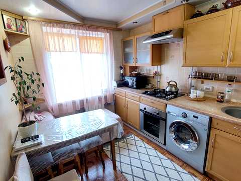 квартира за адресою Українських Перемог вул. (Перемоги), 39