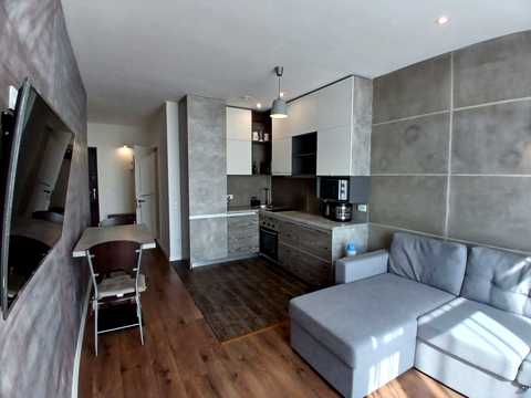 квартира за адресою Сім'ї Кульженків вул. (Петра Дегтяренка), 31-А