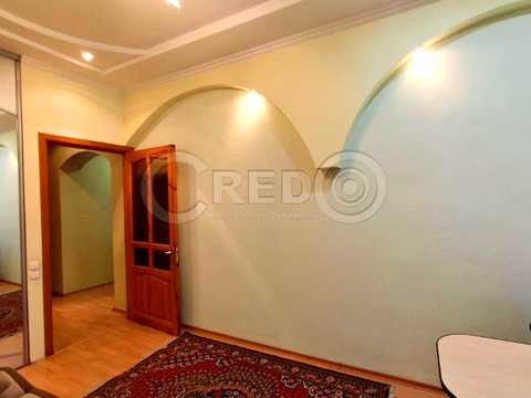 квартира за адресою Кропивницького вул., 54