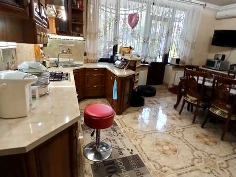 будинок за адресою Одеської громади вул. (Авдєєва-Чорноморського), 2