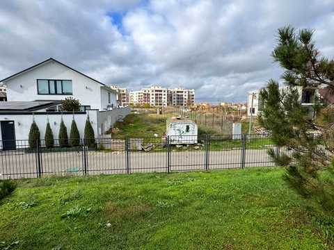 ділянка за адресою Леонідовська, 10
