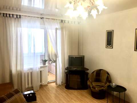 квартира за адресою Володимира Висоцького бульв., 7