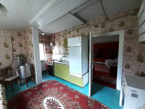 будинок за адресою центральна, 1