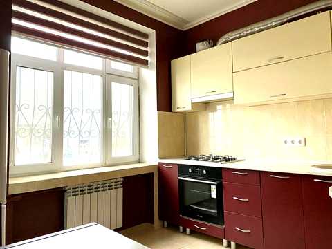 квартира за адресою Зоологічна вул., 4