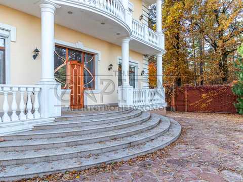 будинок за адресою Лісна