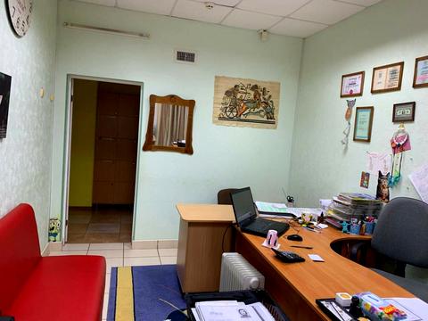 комерційна за адресою Академіка Сахарова вул., 36