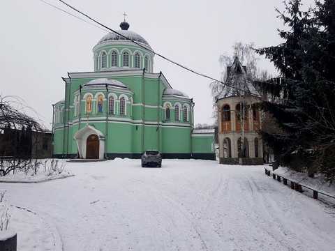участок по адресу Лесі Українки, 18