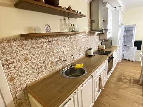 квартира за адресою Ревуцького вул., 9