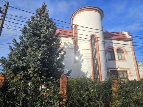 будинок за адресою Миру