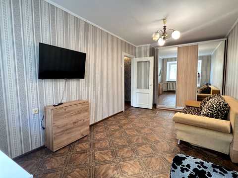 квартира за адресою Дачна вул., 13
