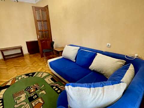квартира за адресою Леоніда Каденюка просп. (Юрія Гагаріна), 10/2