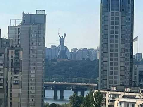 квартира за адресою Павла Тичини просп., 18-Б