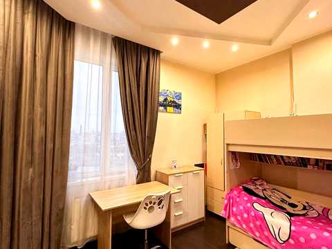квартира за адресою Середньофонтанська вул., 19