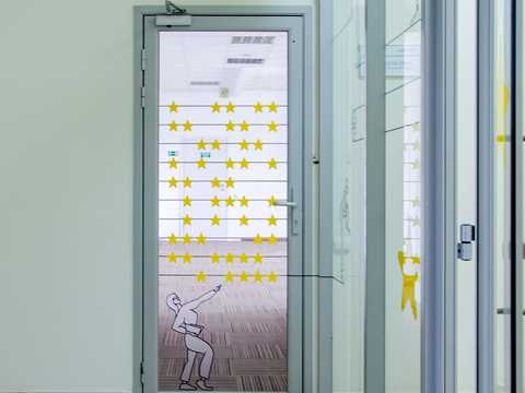 комерційна за адресою Героїв Космосу вул., 4