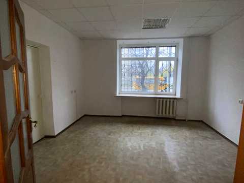 коммерческая по адресу Охтирська, 19