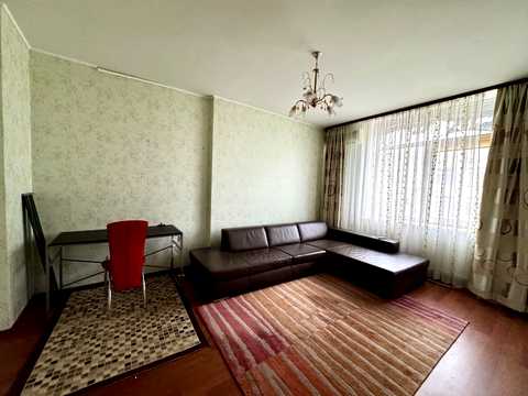 квартира за адресою Торгова вул., 9