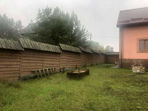 будинок за адресою Лісна