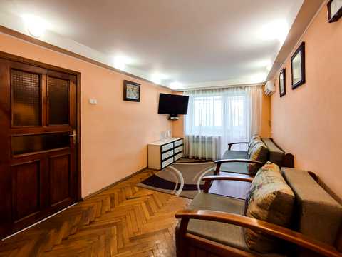 квартира за адресою Олександра Лазаревського вул. (Мініна), 2