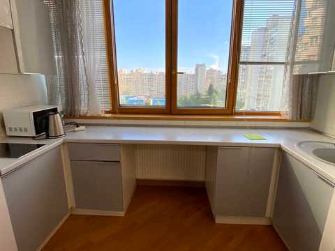 квартира за адресою Київ, Миколи Бажана просп., 26