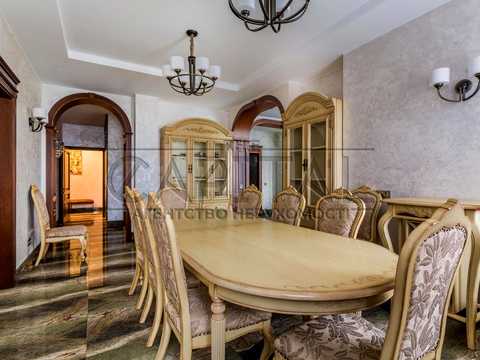 будинок за адресою с. Плюти, Обухівський
