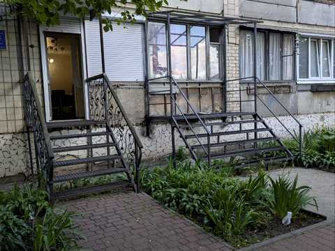 комерційна за адресою Святоюріївська вул., 10/2