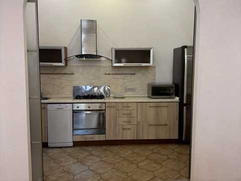 квартира за адресою Шота Руставелі вул., 34