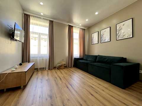 квартира за адресою Шпитальна вул., 19