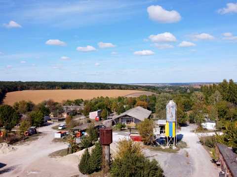 комерційна за адресою Жовтнева, 110