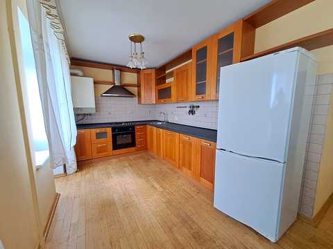квартира за адресою Уласа Самчука вул. (Молодої Гвардії), 33
