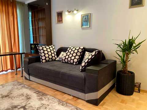 квартира за адресою Івана Мазепи вул. (Січневого Повстання), 8