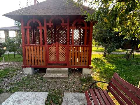 будинок за адресою Садова
