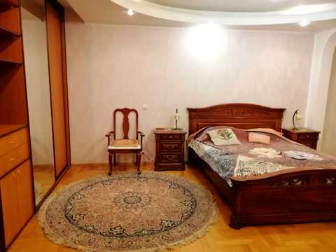 квартира по адресу Бориса Гмыри ул., 1/2