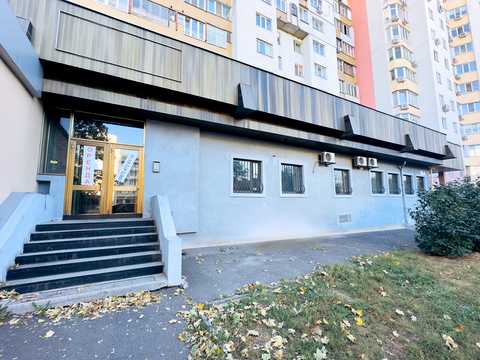 коммерческая по адресу Смілянська, 2