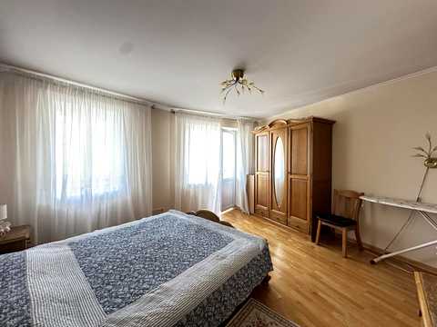 квартира за адресою Одеса, Добровольців вул. (Маршала Говорова), 3а